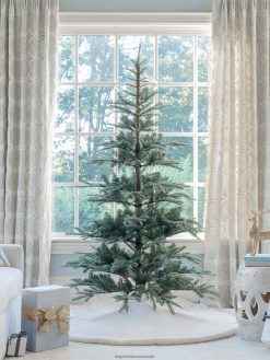 Accessories King of Christmas 7' Noble Fir Artificial Christmas Tree Unlit ZJL8BT10