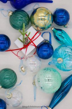 Accessories King of Christmas Snowflake 15-Piece Glass Ornament Set (Blue) Limited Edition ZJL8BT145